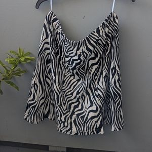 Zebra mini skirt with slit